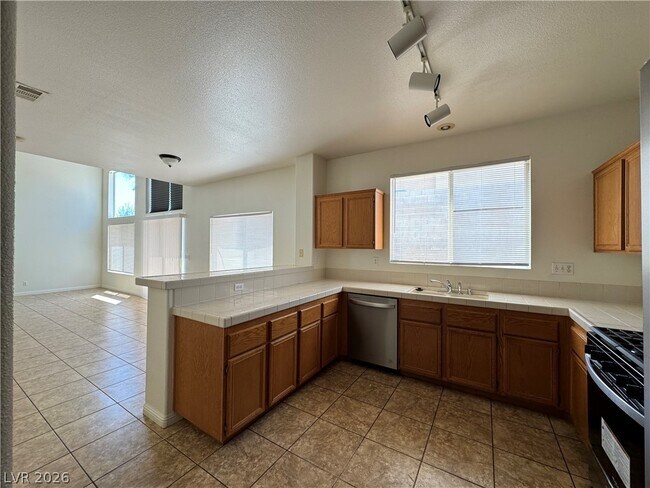 Building Photo - 10321 Pompei Pl