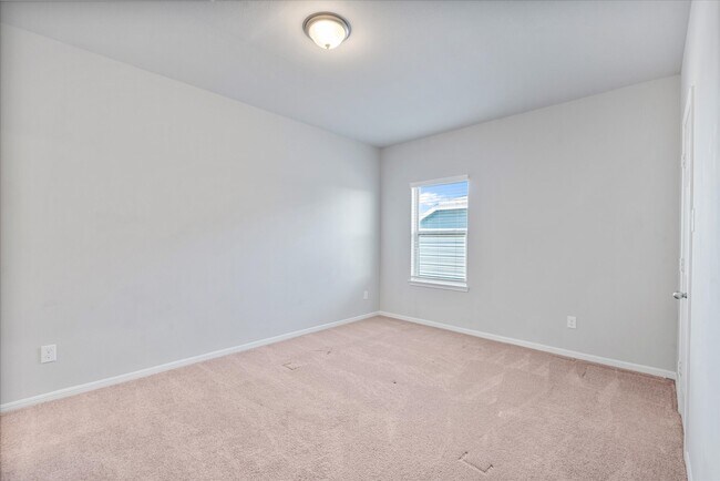 Building Photo - 10610 Scrub Oak Dr