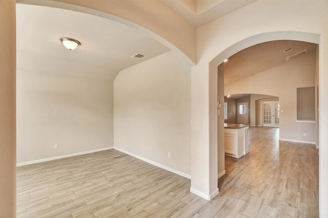 Building Photo - 388 Kendall Crest Dr