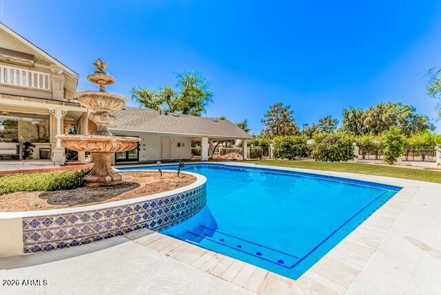 Building Photo - 35 S Fairway Ct