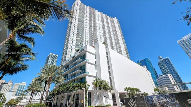 Building Photo - 350 S Miami Ave