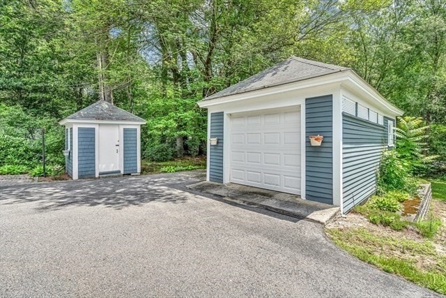 Building Photo - 54 Harris St