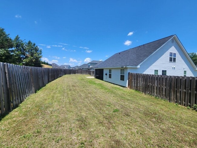 Building Photo - 734 Bancroft Dr