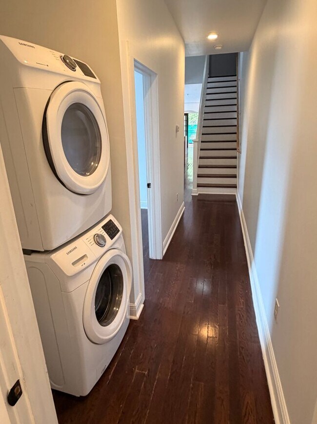 Building Photo - Spacious 2BD/2BA on Poland in Bywater