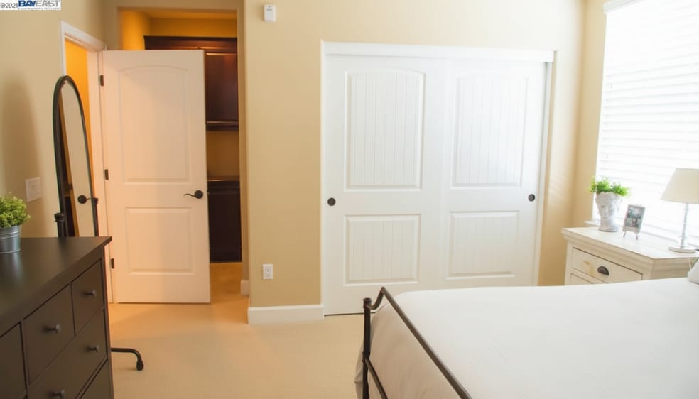 Second Bedroom - 3335 Central Pky