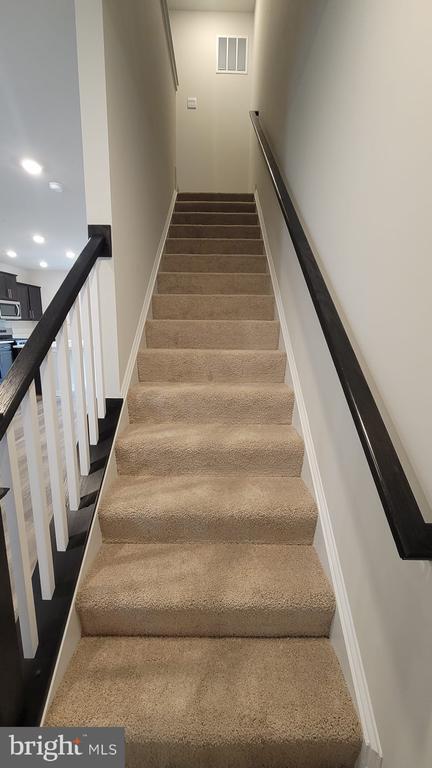 Building Photo - 7503 Silver Thread Wy