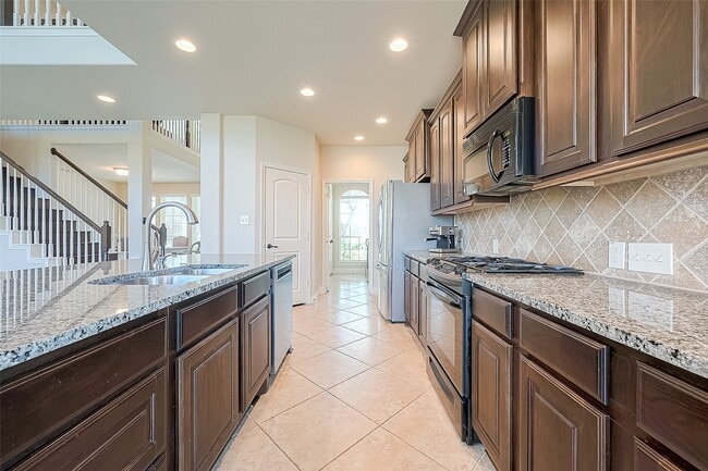 Building Photo - 14113 Timber Bluff Dr