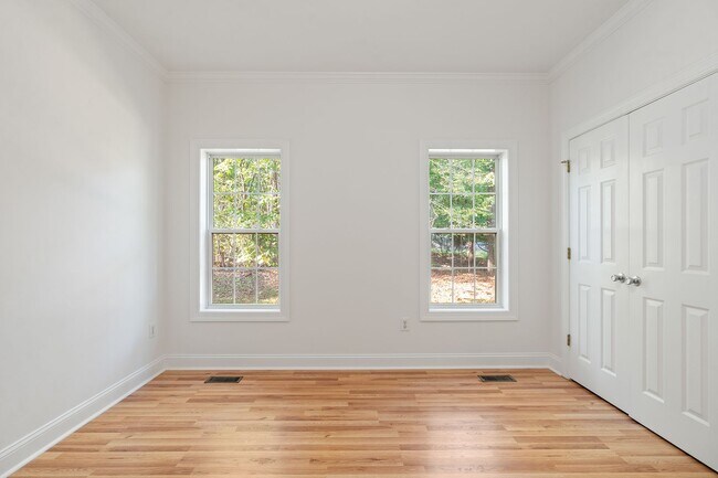 Building Photo - Pittsboro Three Bedroom Home with Large bonus August Availability!