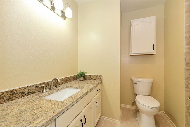 Building Photo - 8911 McPherson Rd