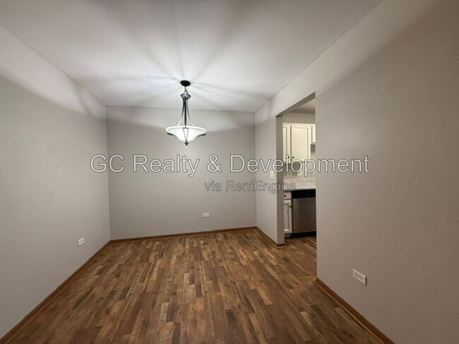 Building Photo - 2856 Heatherwood Dr