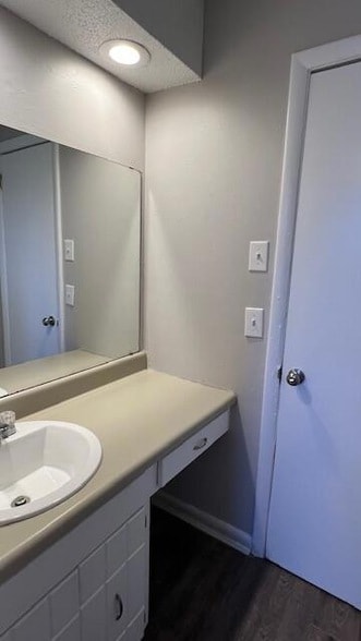 Building Photo - 210 Hendricks Blvd