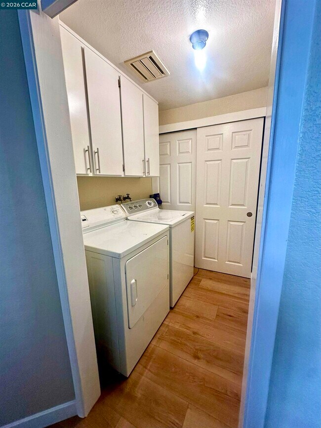 Building Photo - 4243 Terra Granada Dr