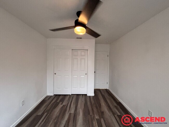 Building Photo - Beautiful 4 Bedroom Home In Rosedale!