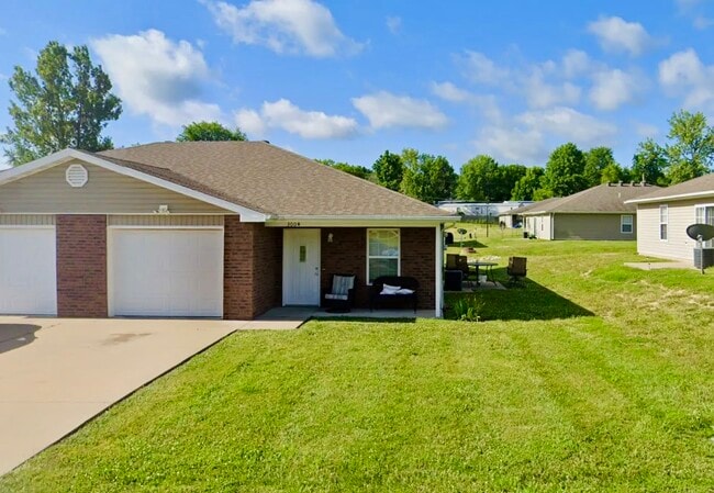 Building Photo - 300 Rylee Cir