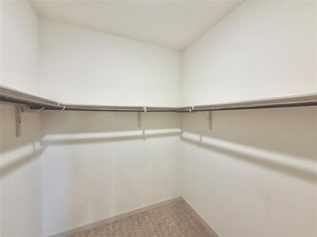 Building Photo - 3008 Louris Ln