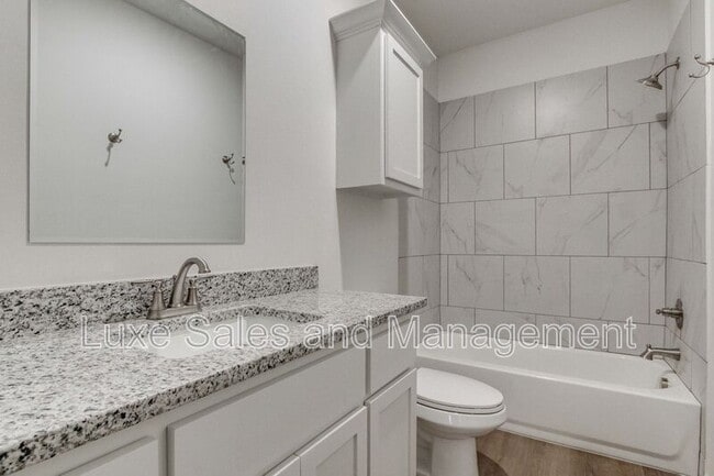 Building Photo - 11613 Mackenzie Wy