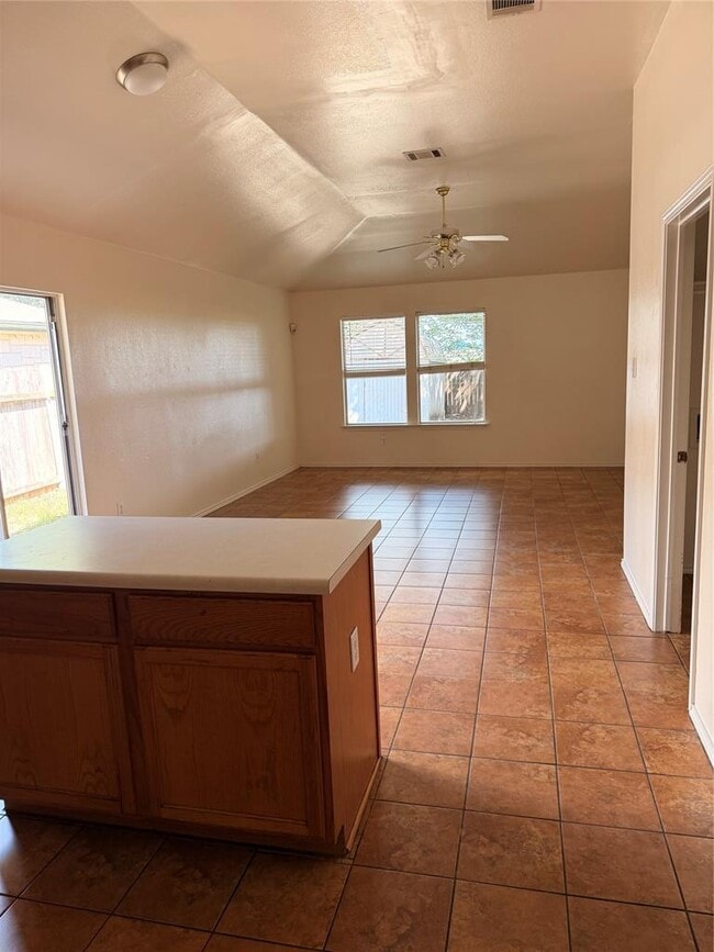 Building Photo - 931 Brandi Cir