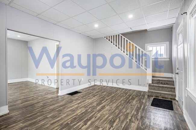 Primary Photo - 912 Zeeland Ct NE