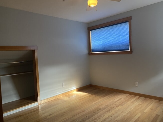 Building Photo - 1112 SW 12th St