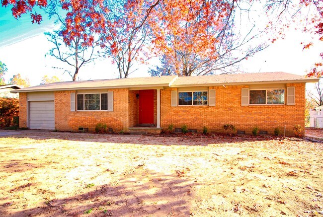 Building Photo - 7917 Hermitage Dr