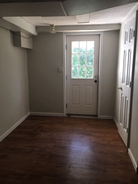 Building Photo - Four Bedroom 3.5 Bath Churchill Home