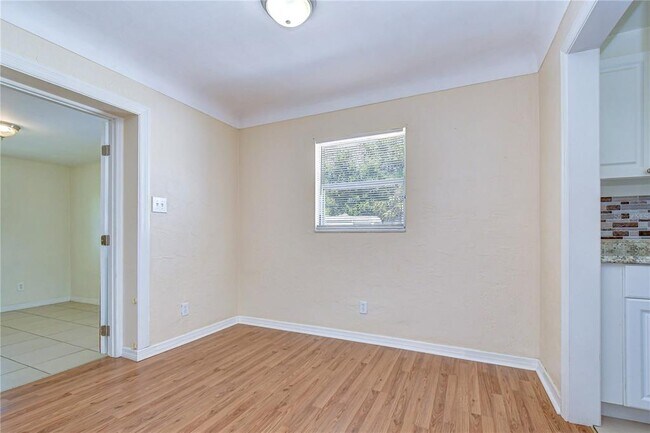 Building Photo - 5634 9th Ave N