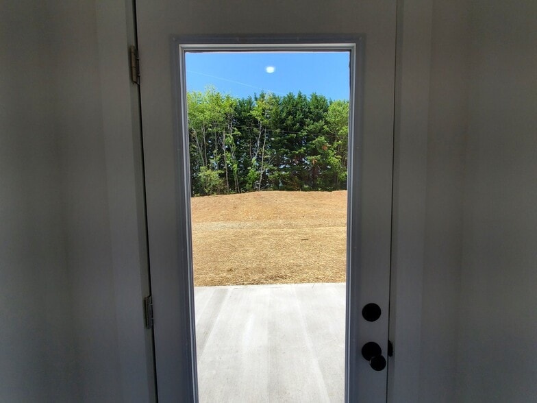 Building Photo - 818 Berry Rd