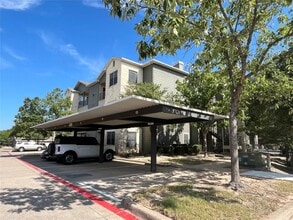 Building Photo - 2320 Gracy Farms Ln