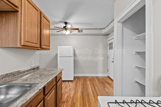 Building Photo - 4175 McRee Ave