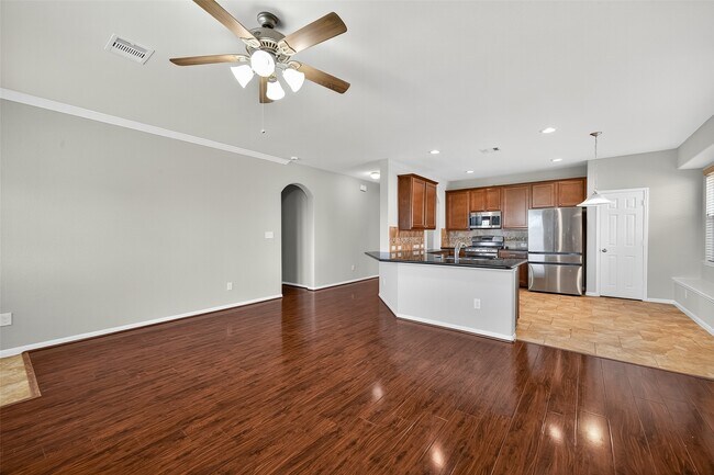 Building Photo - 20718 Bandrock Terrace