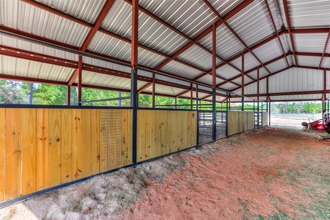 Building Photo - 1297 FM247