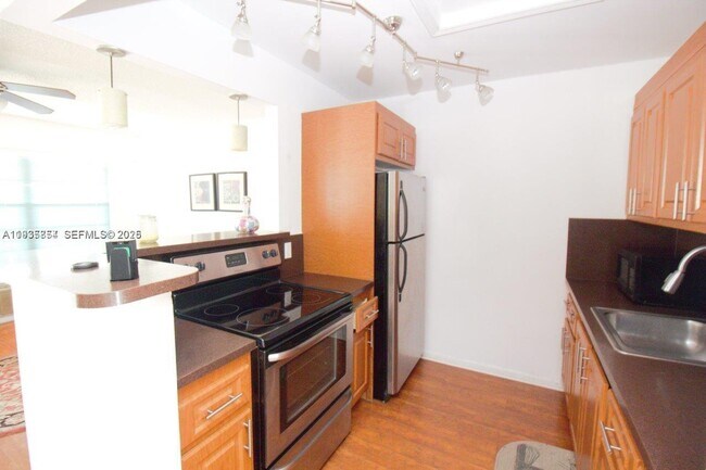 Building Photo - 13350 SW 1st St