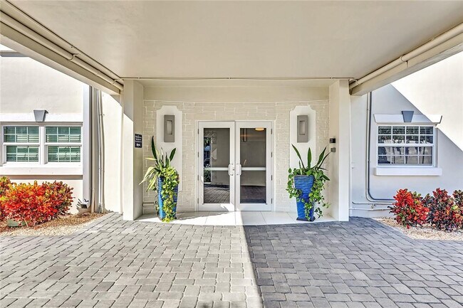 Building Photo - 1439 S Ocean Blvd