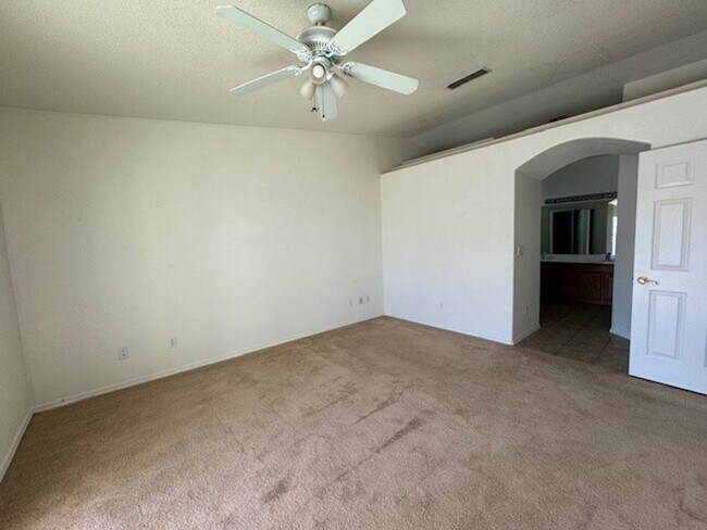 Building Photo - 3 Bedroom 2Ba with Side RV Space & fenced yard