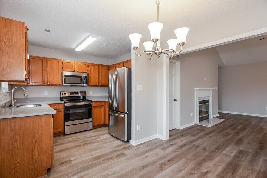 Building Photo - 9625 Mary Juan Ln