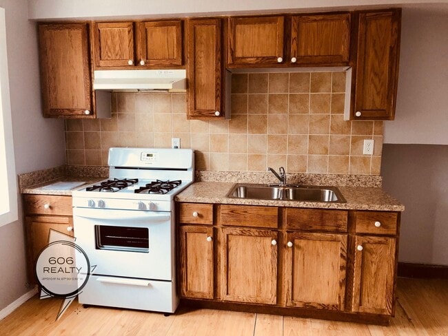 Building Photo - 5218 W Crystal St