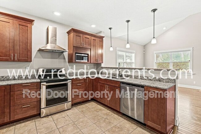 Primary Photo - 240 S Walcott St