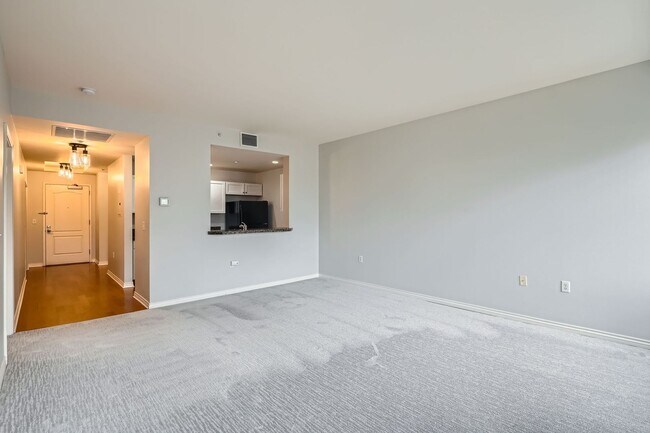 Building Photo - 300 W 11th Ave