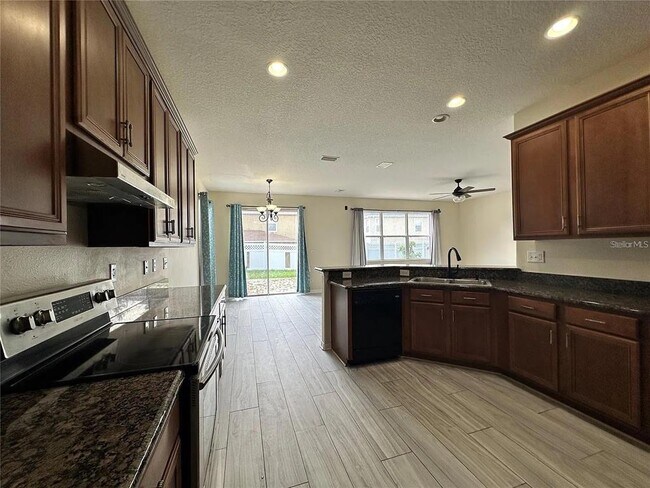 Building Photo - 7232 Seedpod Loop