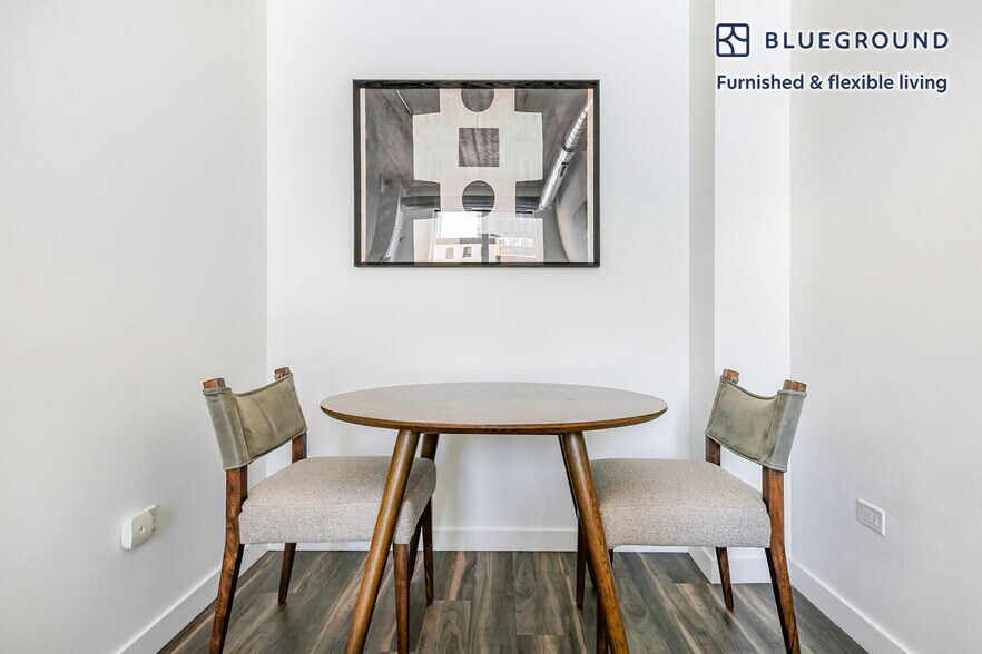 Building Photo - 61 W Erie St