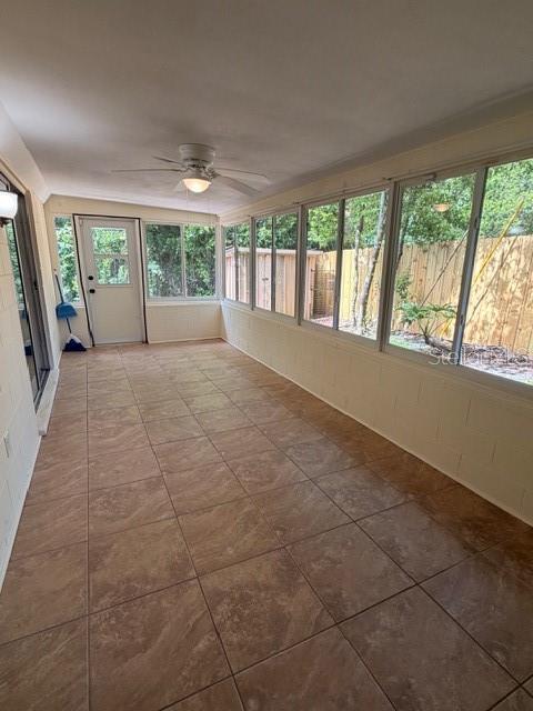 Building Photo - 250 Cedarwood Dr