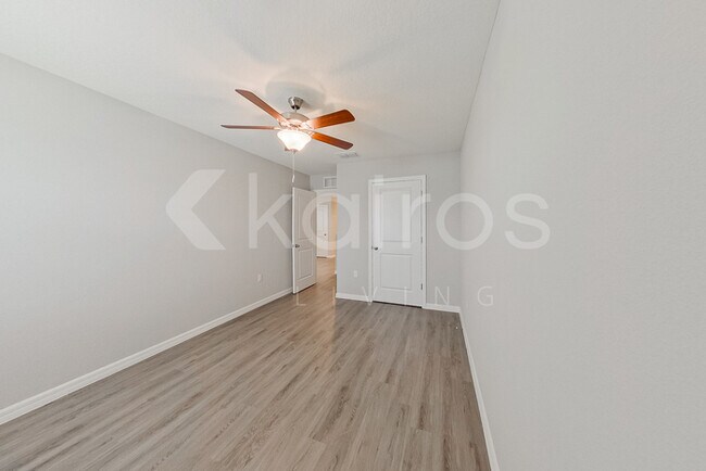 Building Photo - 4451 SW 85 Ln