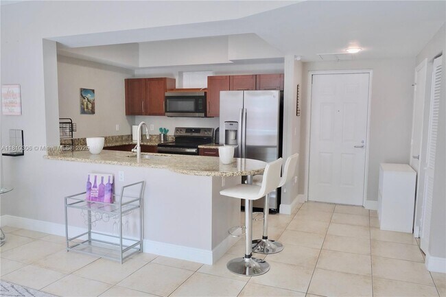 Building Photo - 7275 SW 90th St