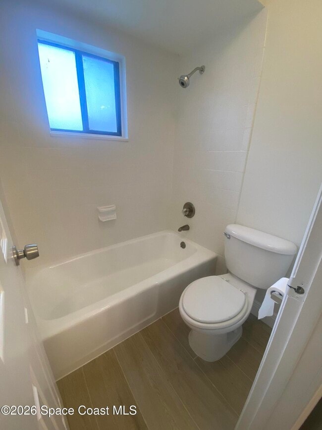 Building Photo - 624 Casa Grande Dr