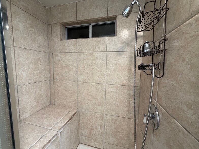 Building Photo - 1745 College View Pl