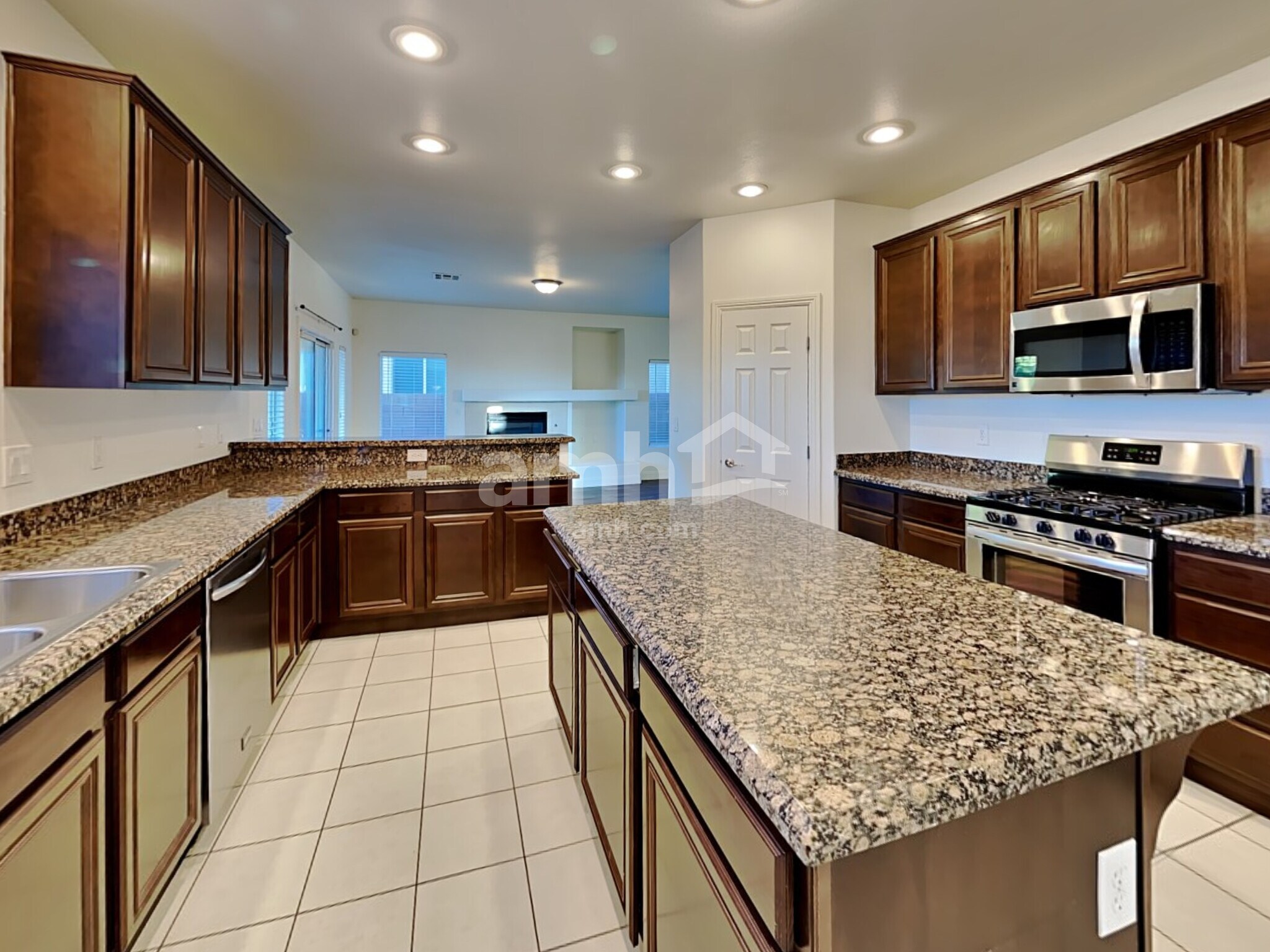 Building Photo - 2974 E Gables Vale Ct