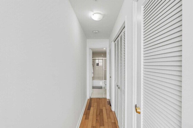 Building Photo - 5599 Collins Ave