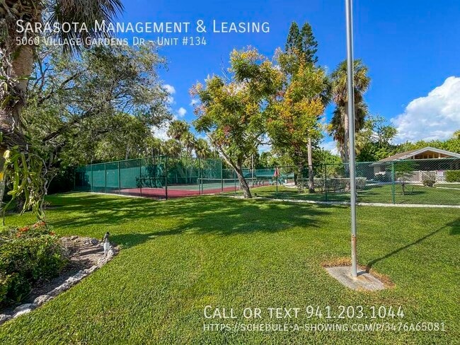 Building Photo - 5060 Village Garden Dr