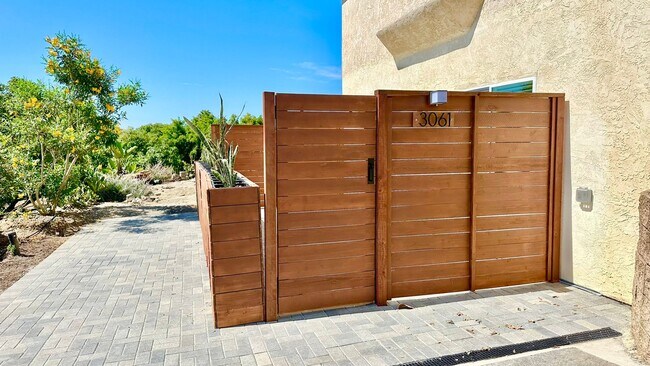 Building Photo - Beautiful Brand New Custom Construction JA...