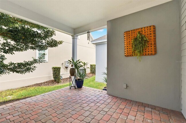 Building Photo - 1859 Treasure Cv